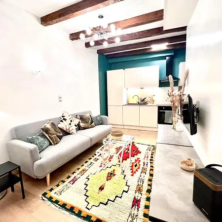 Le Cocon De La Chaine Des Puys & Spa Terrasse *