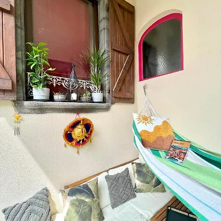 Le Cocon De La Chaine Des Puys & Spa Terrasse Apartman