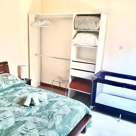 Le Cocon De La Chaine Des Puys & Spa Terrasse Apartment *